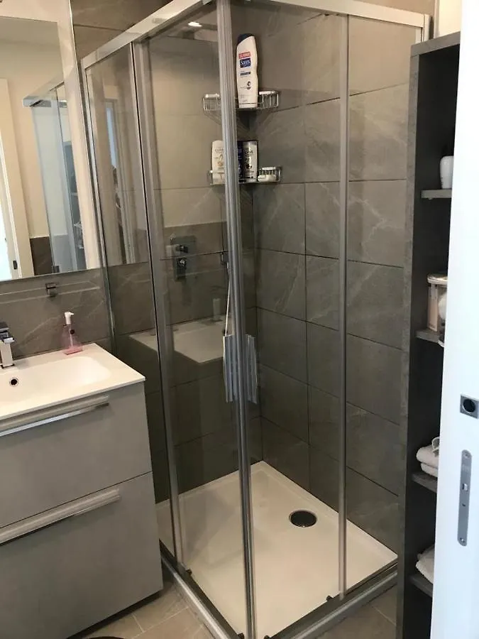 Residence Wave Plus Lido di Jesolo 0*,